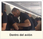 Dentro del avi&oacute;n